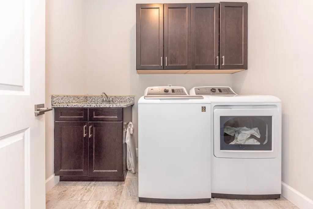 2376 Westbrooke Circle S Ann Arbor Charter Township MI 48105