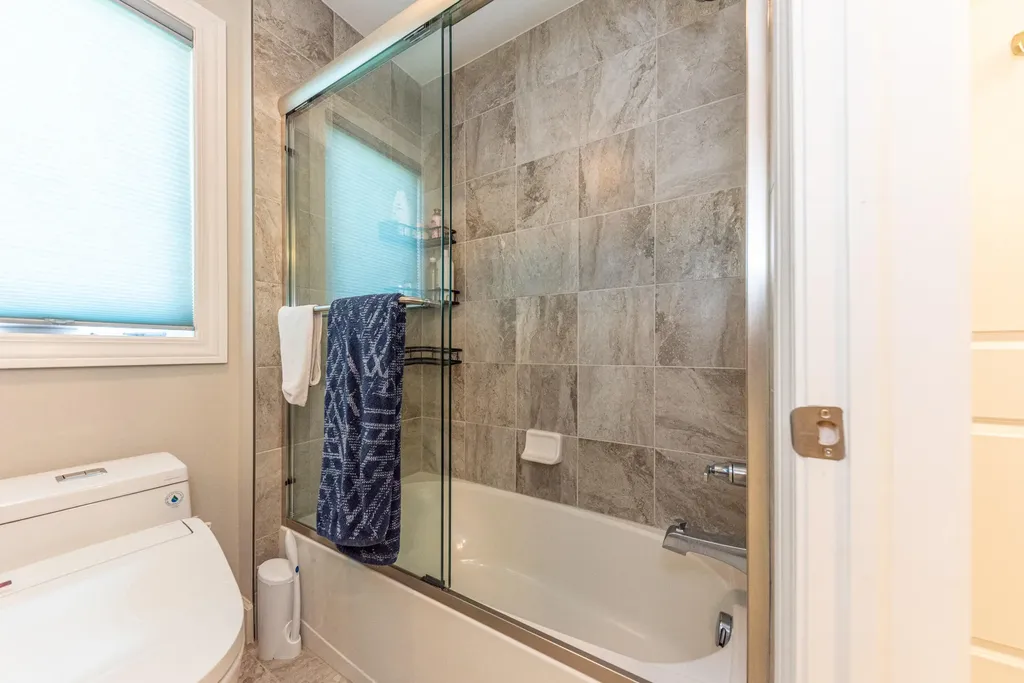 2376 Westbrooke Circle S Ann Arbor Charter Township MI 48105
