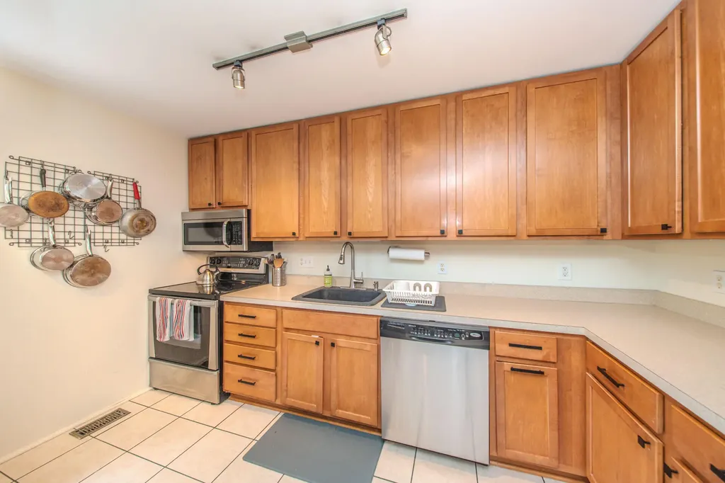 1795 Hideaway Lane Ann Arbor City MI 48105