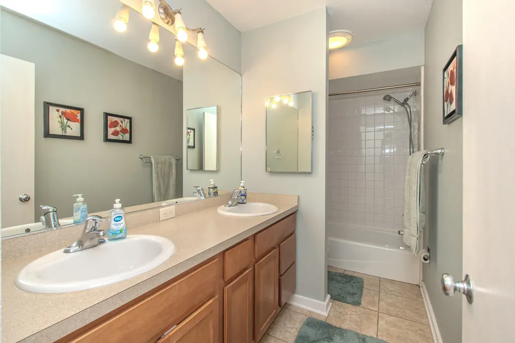 1795 Hideaway Lane Ann Arbor City MI 48105