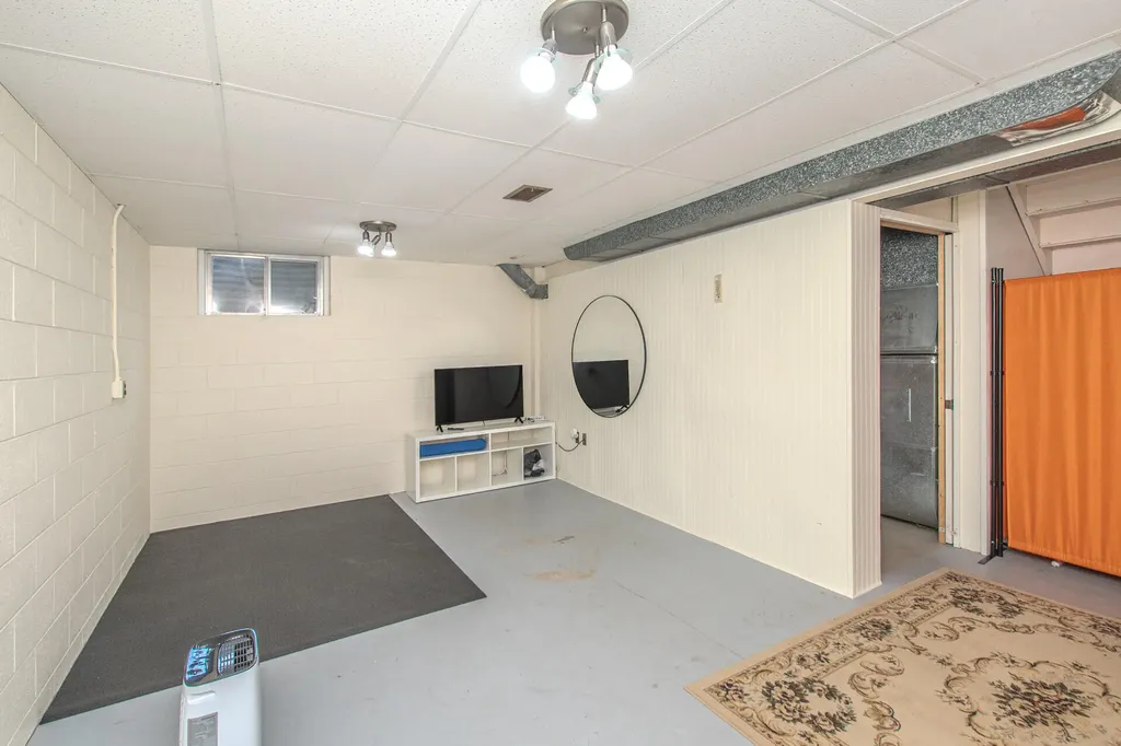 1795 Hideaway Lane Ann Arbor City MI 48105