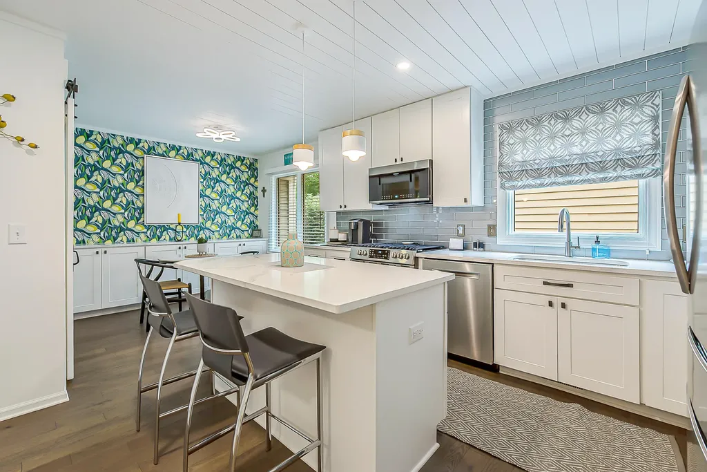607 Woodcreek Circle Saline City MI 48176