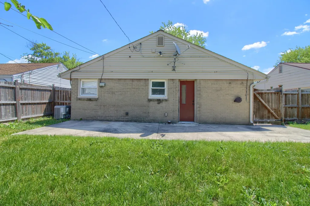 18266 Hamann Street Riverview City MI 48193