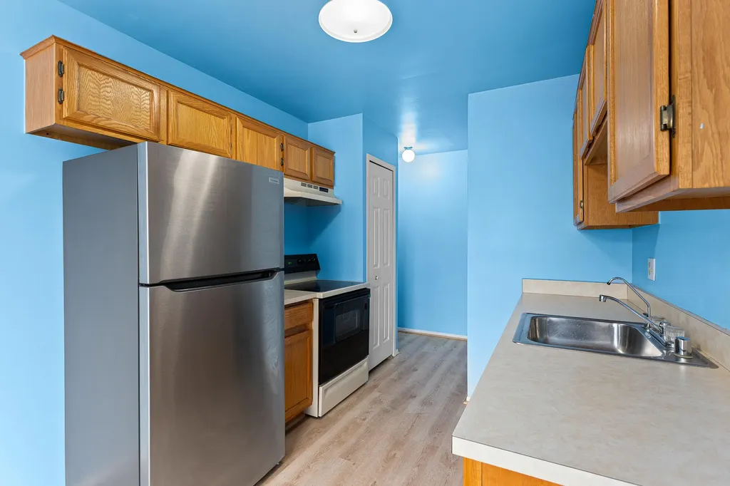 31008 Country Bluff Farmington Hills City MI 48331