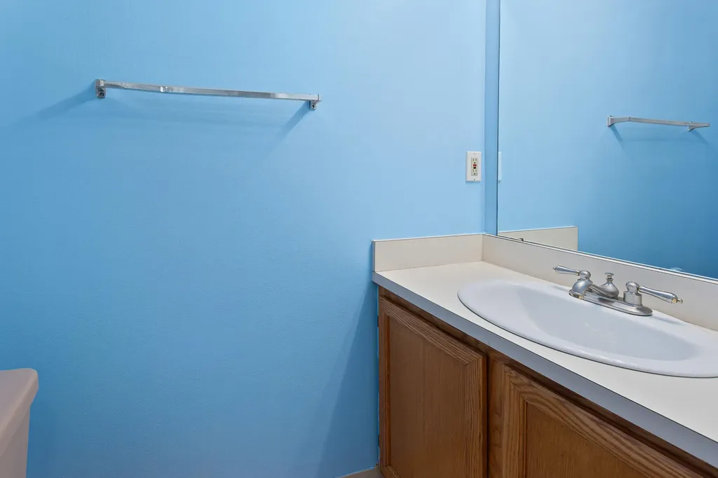 31008 Country Bluff Farmington Hills City MI 48331