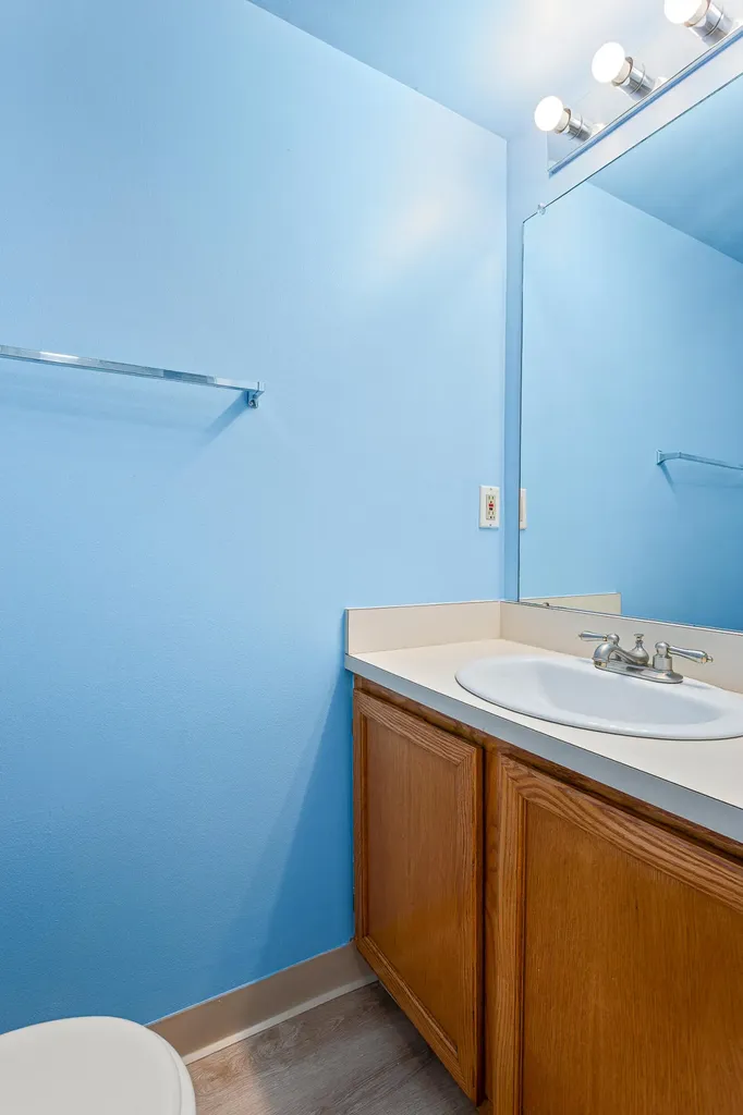 31008 Country Bluff Farmington Hills City MI 48331