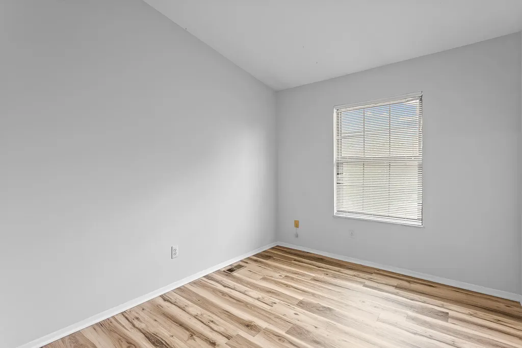31008 Country Bluff Farmington Hills City MI 48331