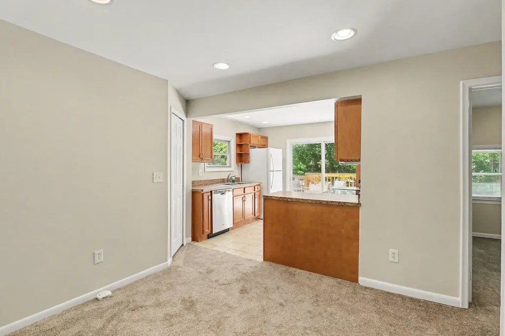 471 Elkinford Drive White Lake Charter Township MI 48383