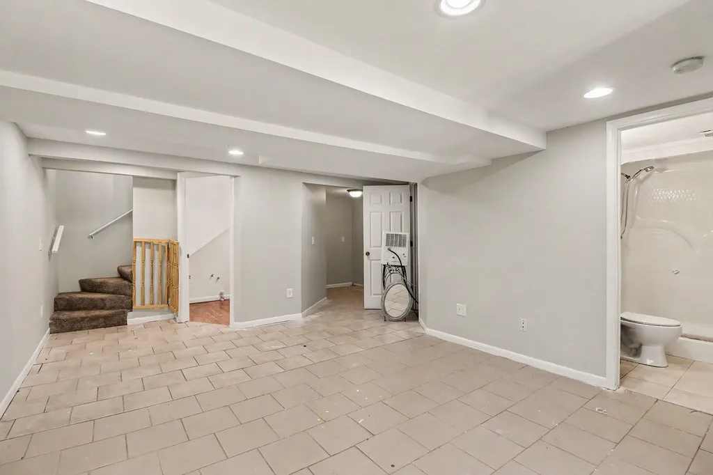 471 Elkinford Drive White Lake Charter Township MI 48383