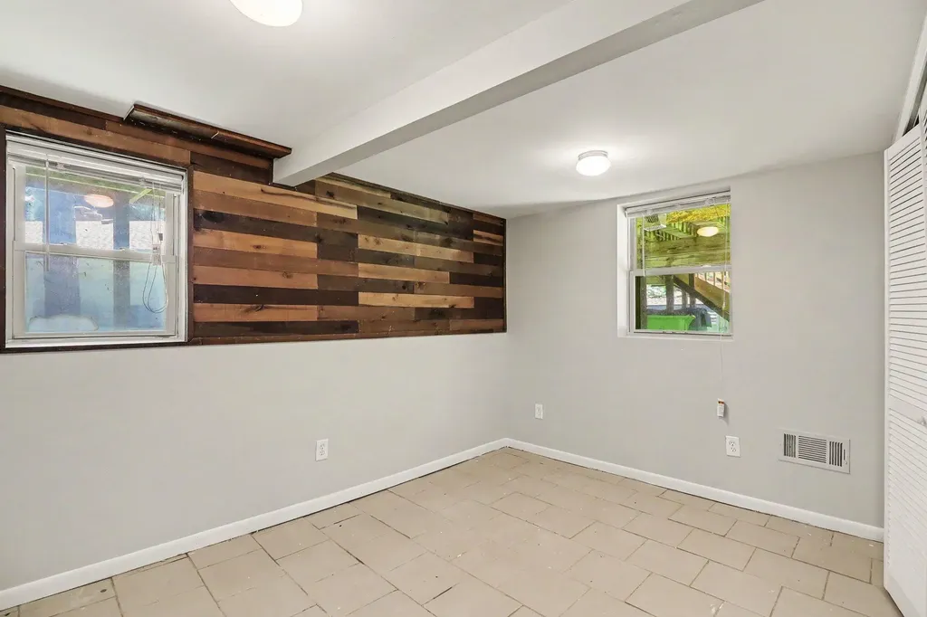 471 Elkinford Drive White Lake Charter Township MI 48383
