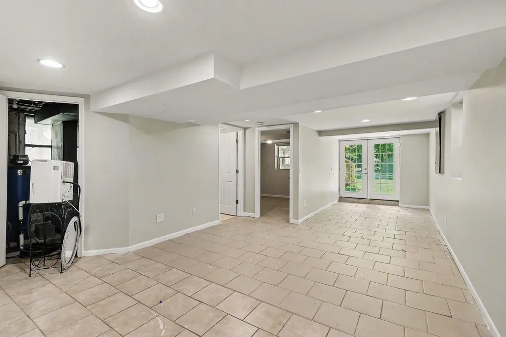 471 Elkinford Drive White Lake Charter Township MI 48383
