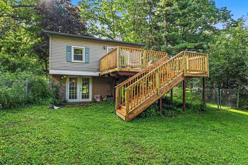471 Elkinford Drive White Lake Charter Township MI 48383