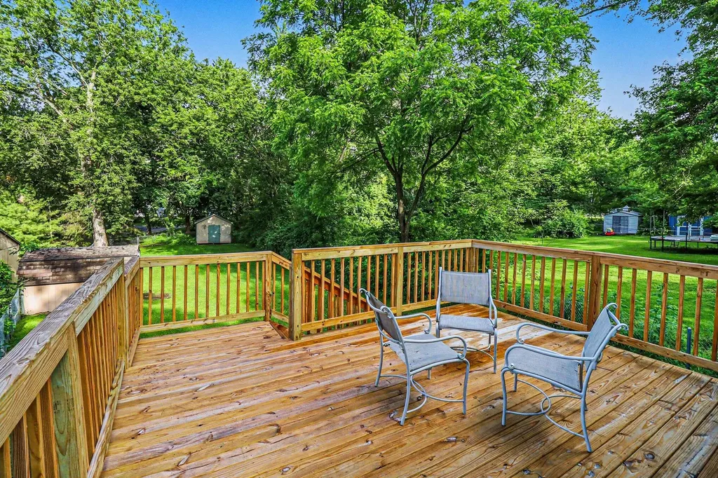 471 Elkinford Drive White Lake Charter Township MI 48383