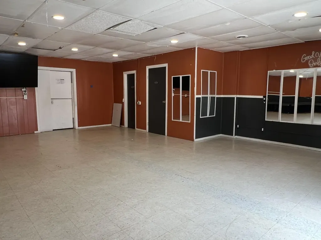 2055 Red Arrow Highway Benton Charter Township MI 49022