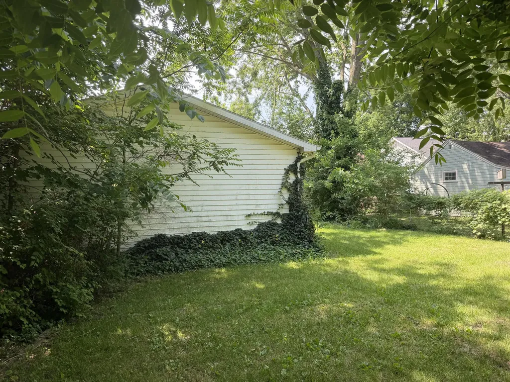 331 Spink Avenue Milan City MI 48160