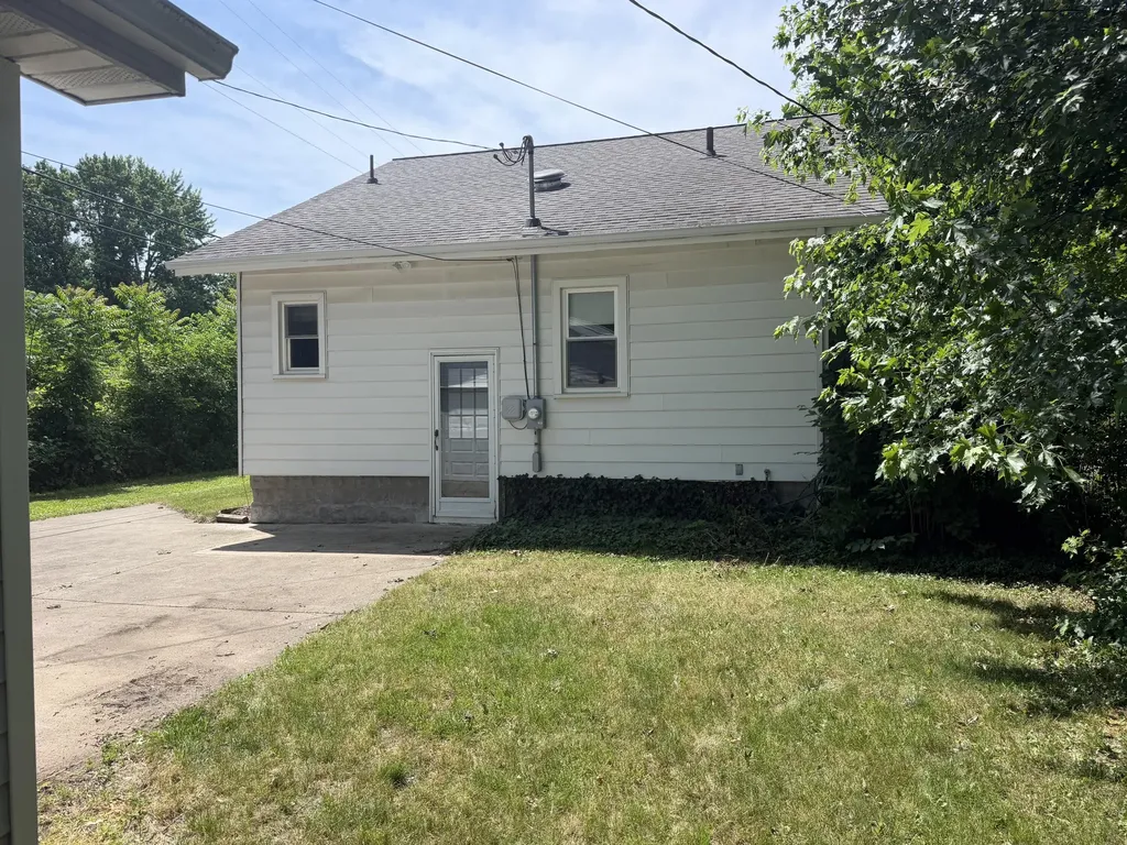 331 Spink Avenue Milan City MI 48160