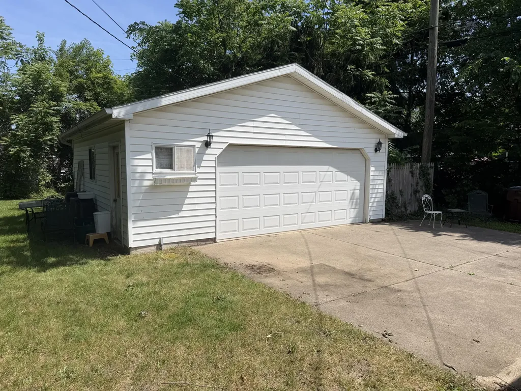 331 Spink Avenue Milan City MI 48160