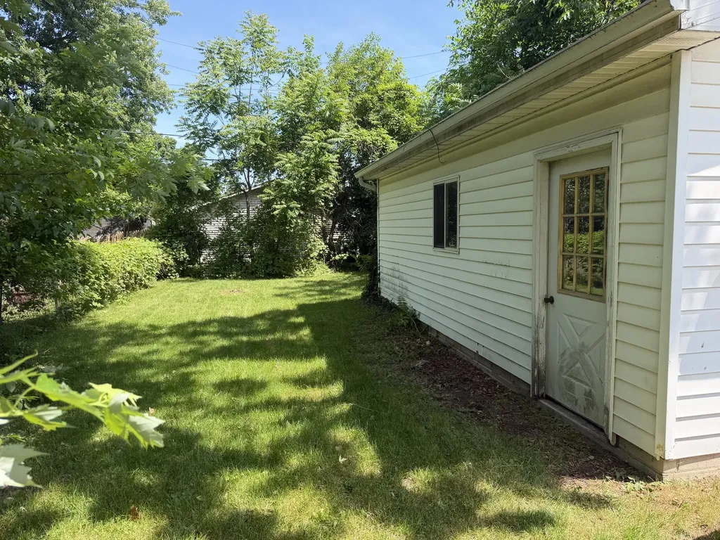 331 Spink Avenue Milan City MI 48160