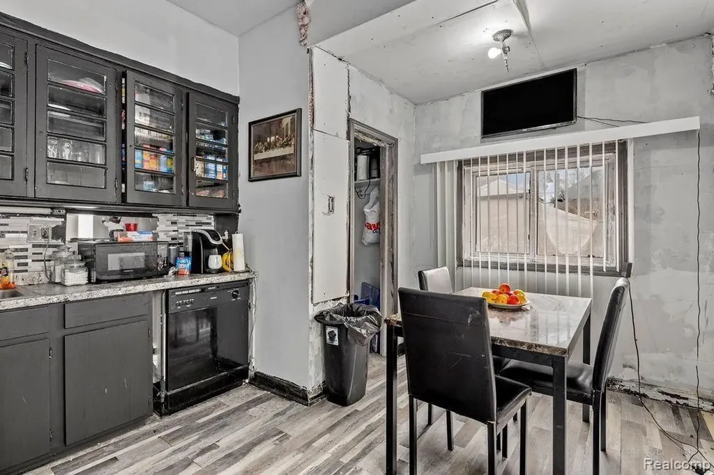 49 Richton Street Highland Park City MI 48203