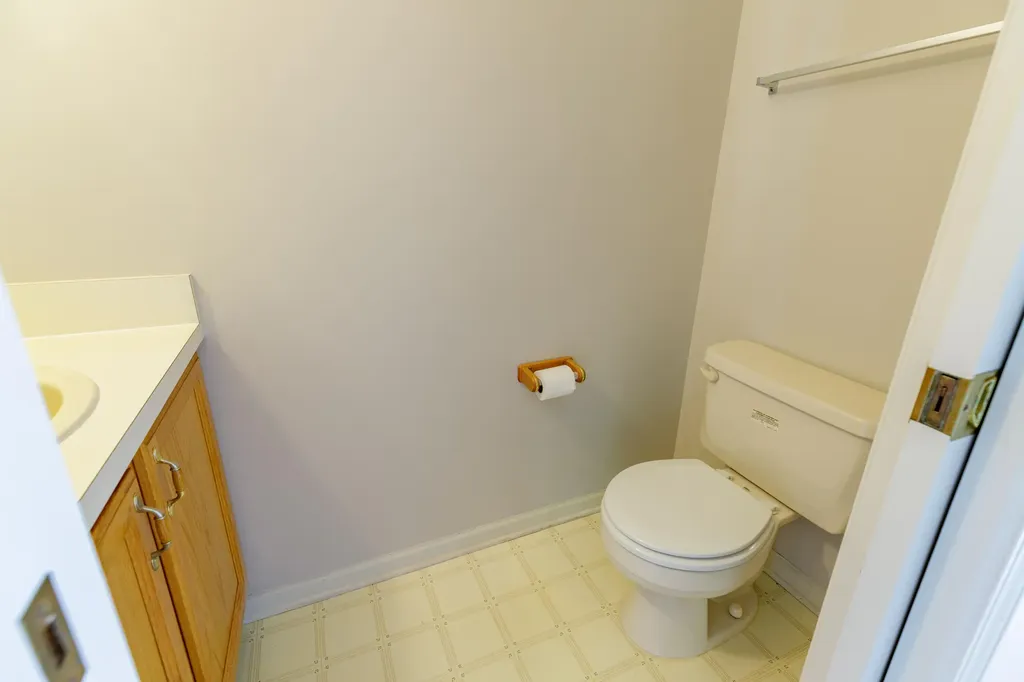 33738 Elmira Court Livonia City MI 48150