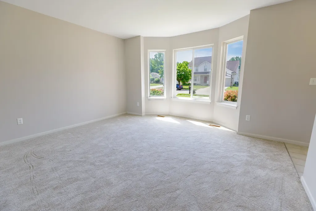 33738 Elmira Court Livonia City MI 48150