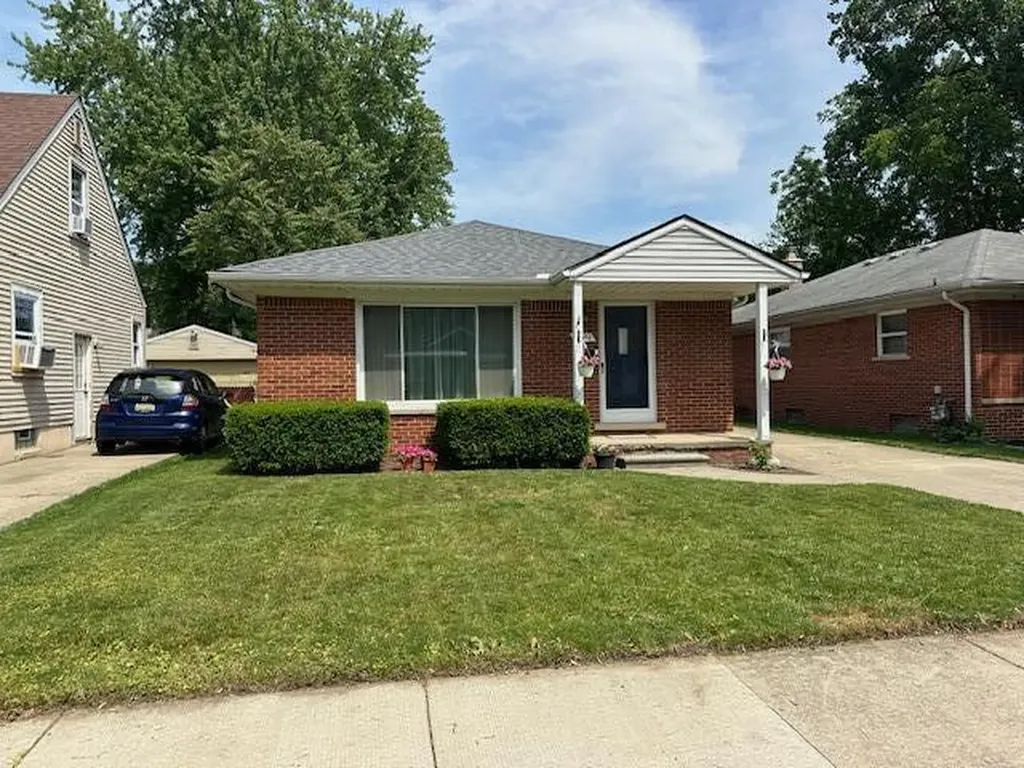 18450 N Olympia Redford Charter Township MI 48240