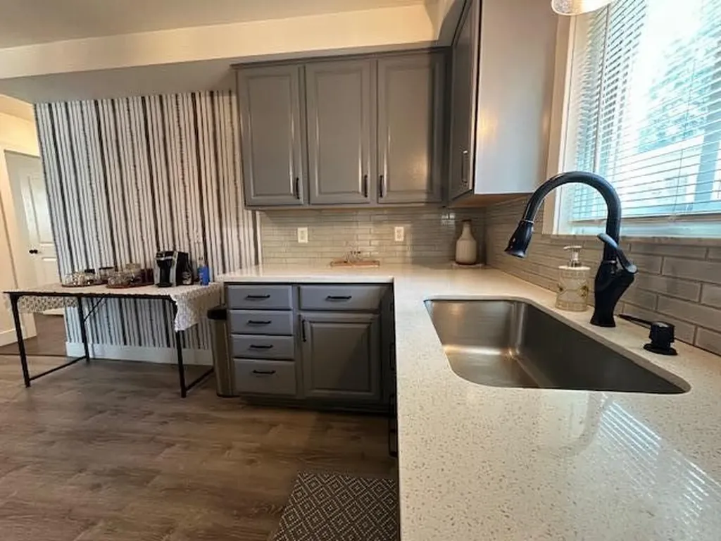 18450 N Olympia Redford Charter Township MI 48240