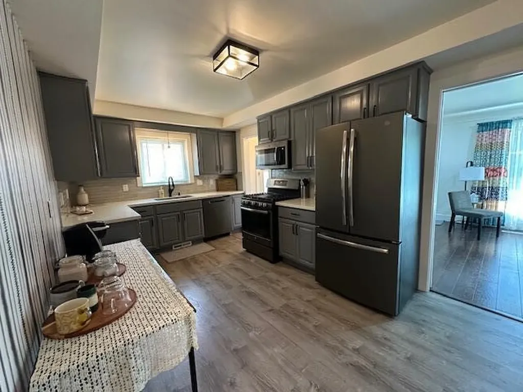 18450 N Olympia Redford Charter Township MI 48240