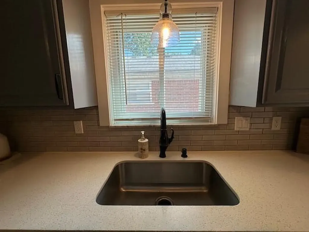 18450 N Olympia Redford Charter Township MI 48240