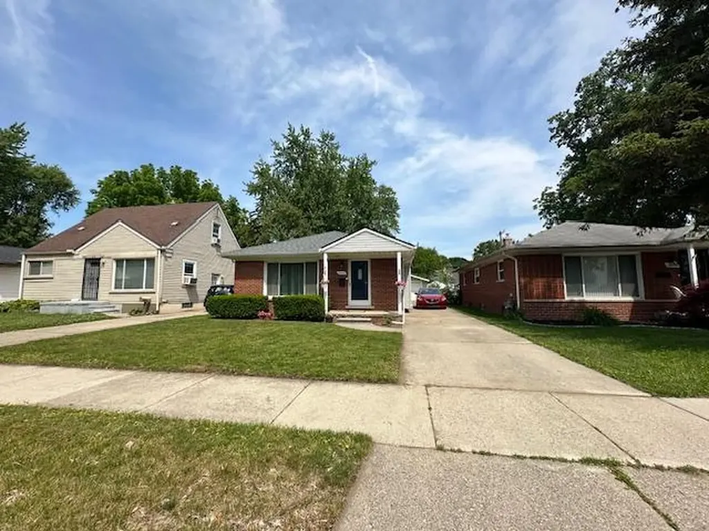 18450 N Olympia Redford Charter Township MI 48240