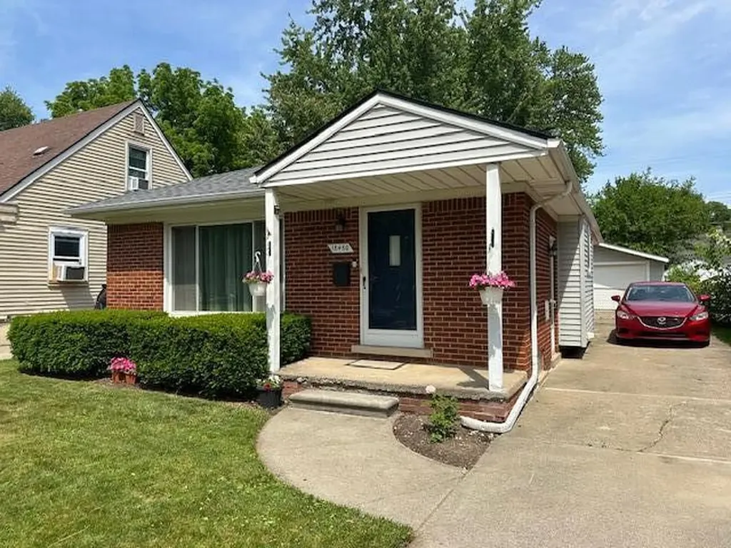 18450 N Olympia Redford Charter Township MI 48240