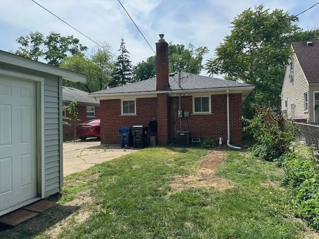 18450 N Olympia Redford Charter Township MI 48240