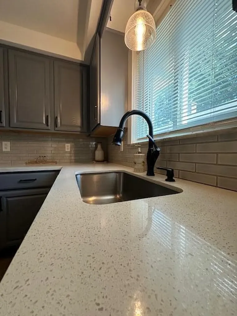 18450 Olympia Redford Charter Township MI 48240