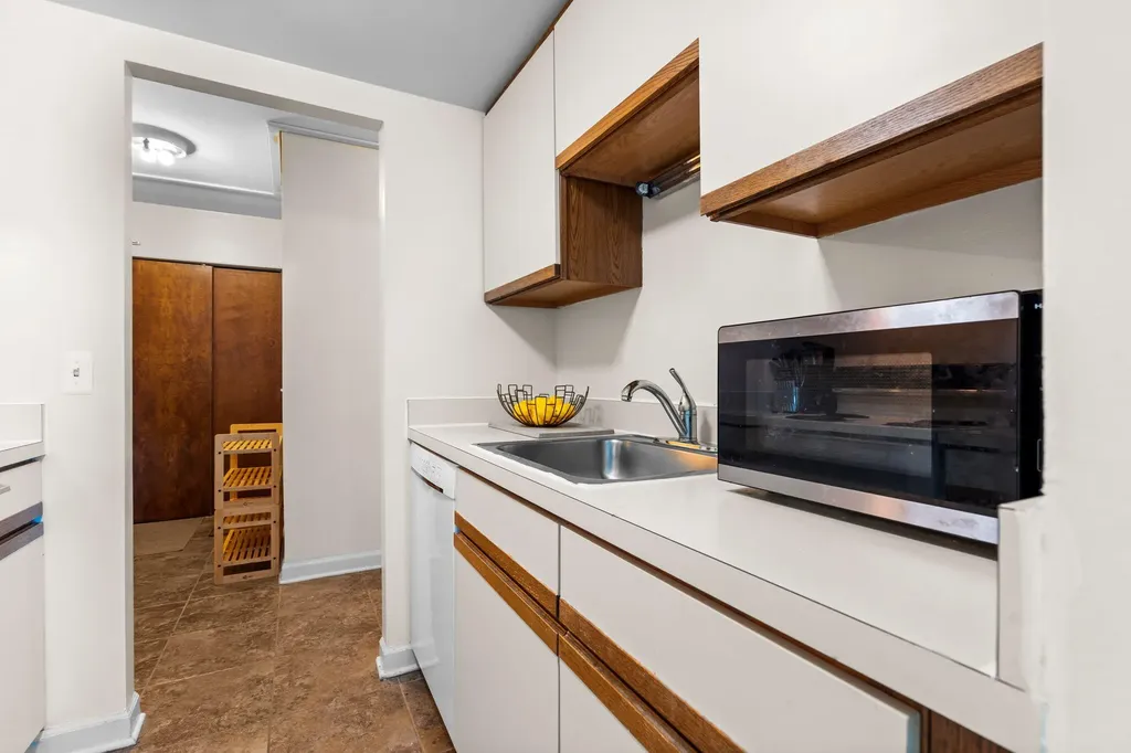 555 E William Street Ann Arbor City MI 48104