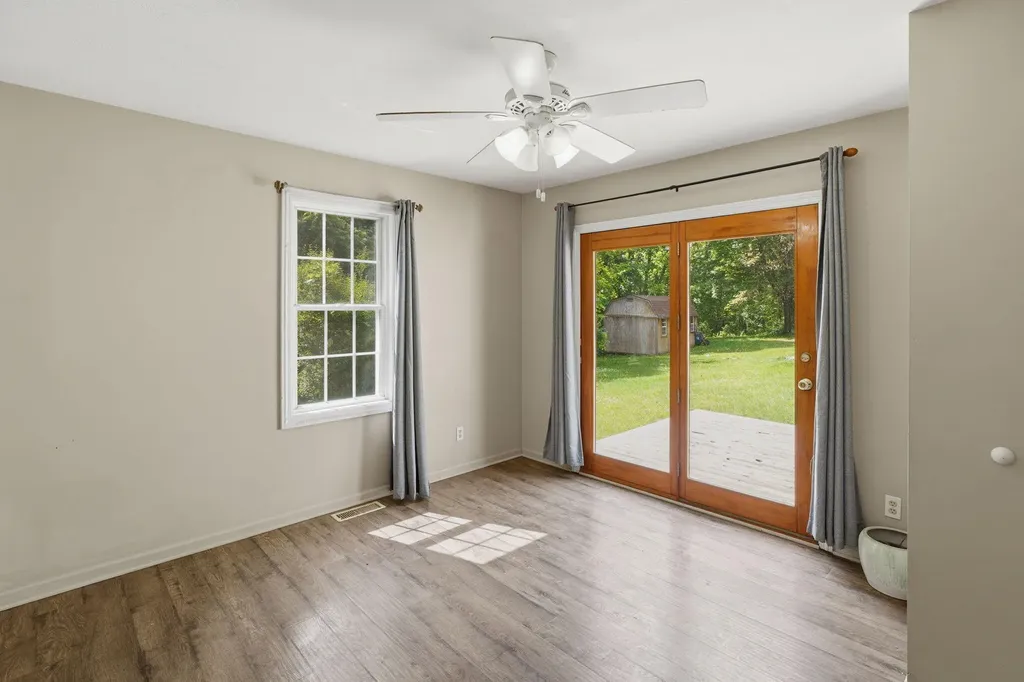 9050 Almena Drive Oshtemo Charter Township MI 49009