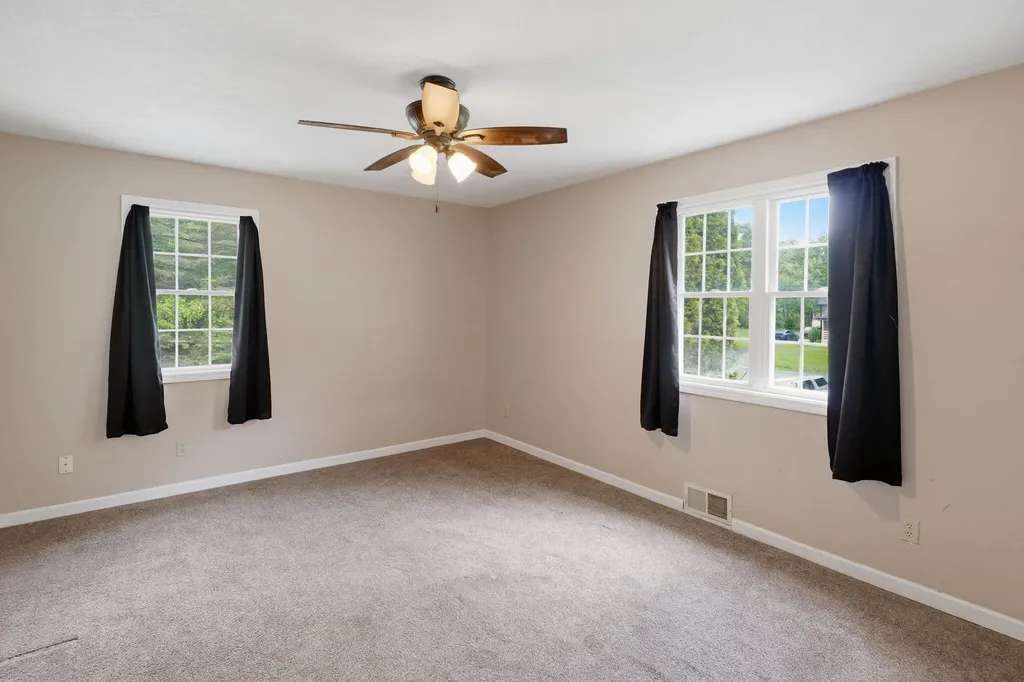 9050 Almena Drive Oshtemo Charter Township MI 49009