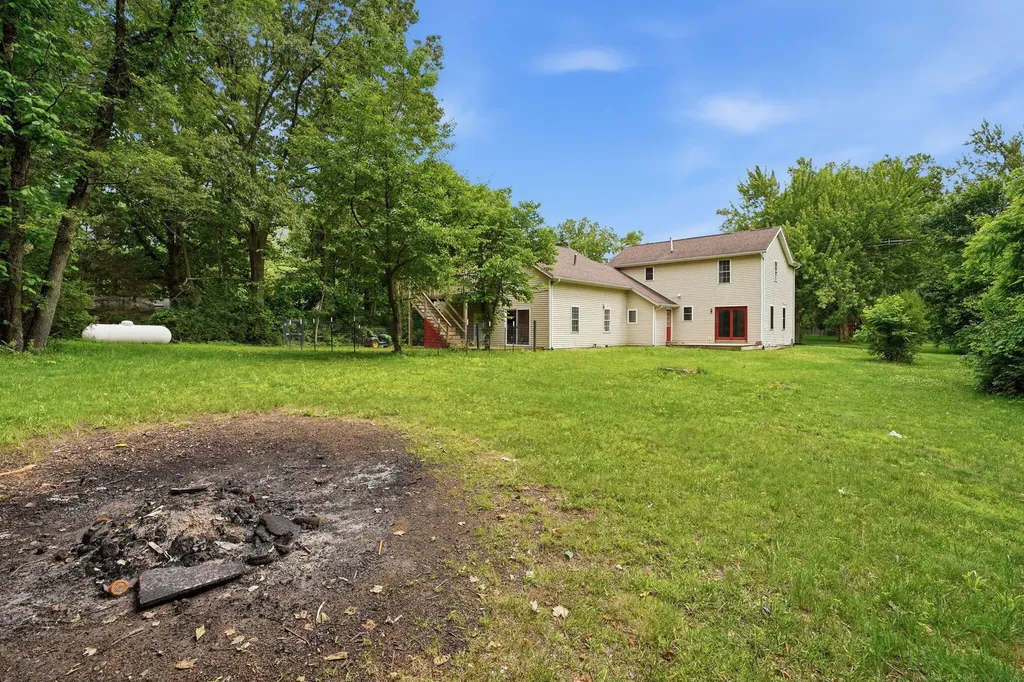 9050 Almena Drive Oshtemo Charter Township MI 49009