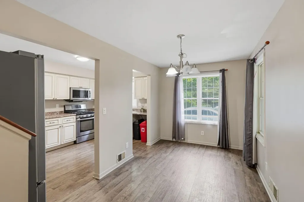 9050 Almena Drive Oshtemo Charter Township MI 49009
