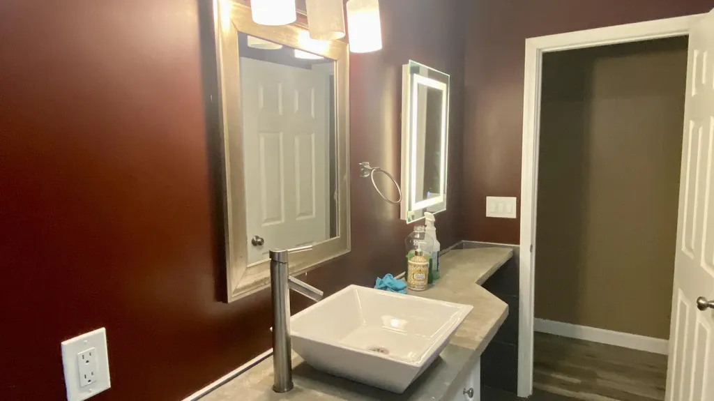 641 Tracey Lane Brighton Township MI 48114