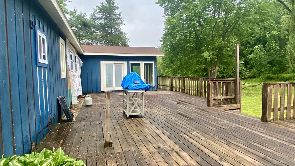 641 Tracey Lane Brighton Township MI 48114