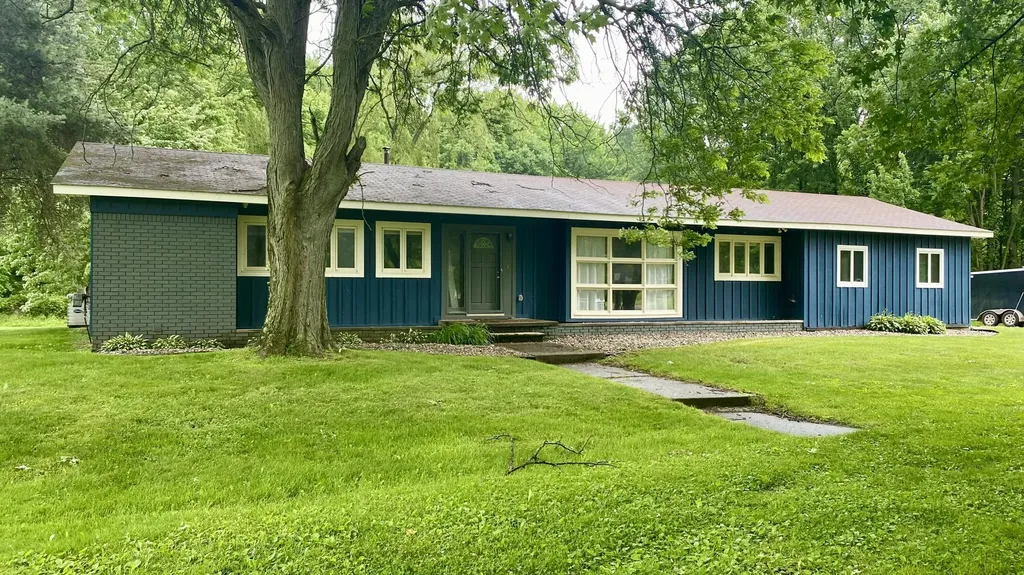 641 Tracey Lane Brighton Township MI 48114