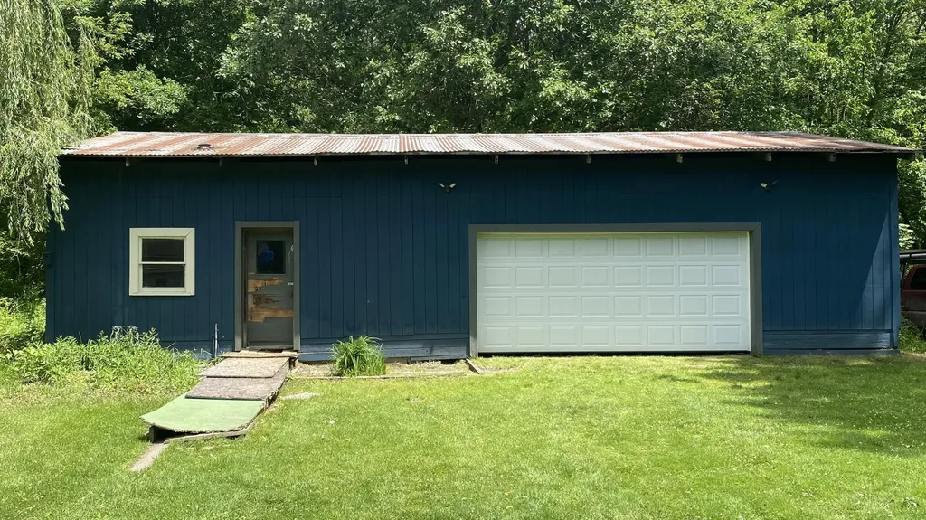 641 Tracey Lane Brighton Township MI 48114