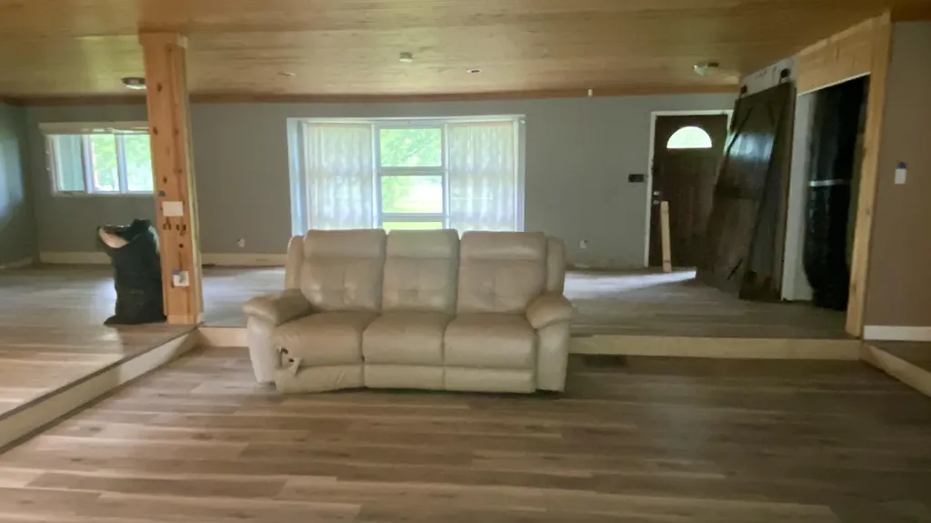 641 Tracey Lane Brighton Township MI 48114