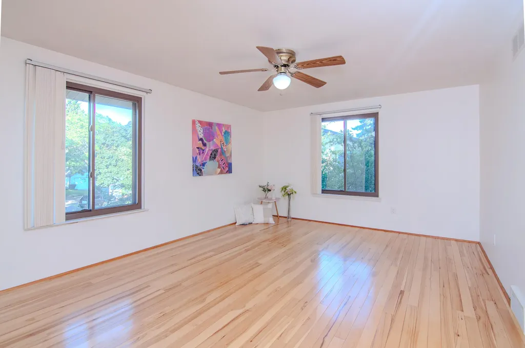 1325 Chartwell Carriage Way S East Lansing City MI 48823