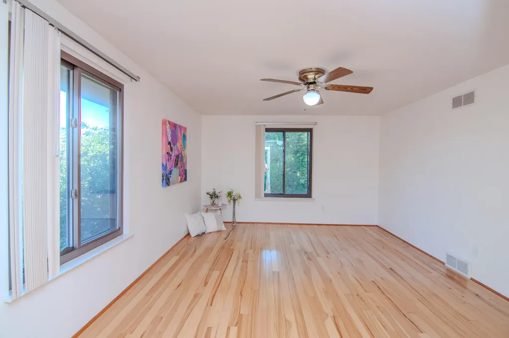 1325 Chartwell Carriage Way S East Lansing City MI 48823