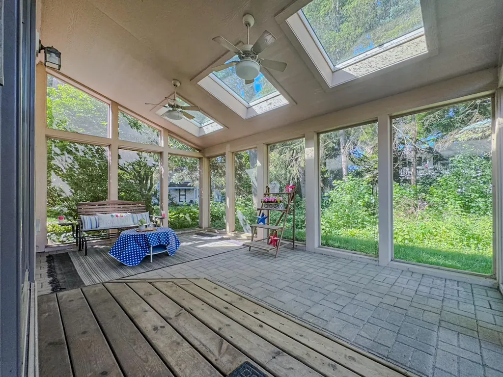 1325 Chartwell Carriage Way S East Lansing City MI 48823