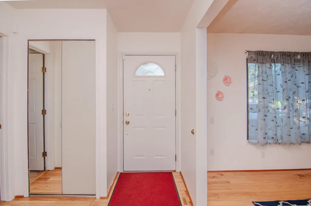 1325 Chartwell Carriage Way S East Lansing City MI 48823