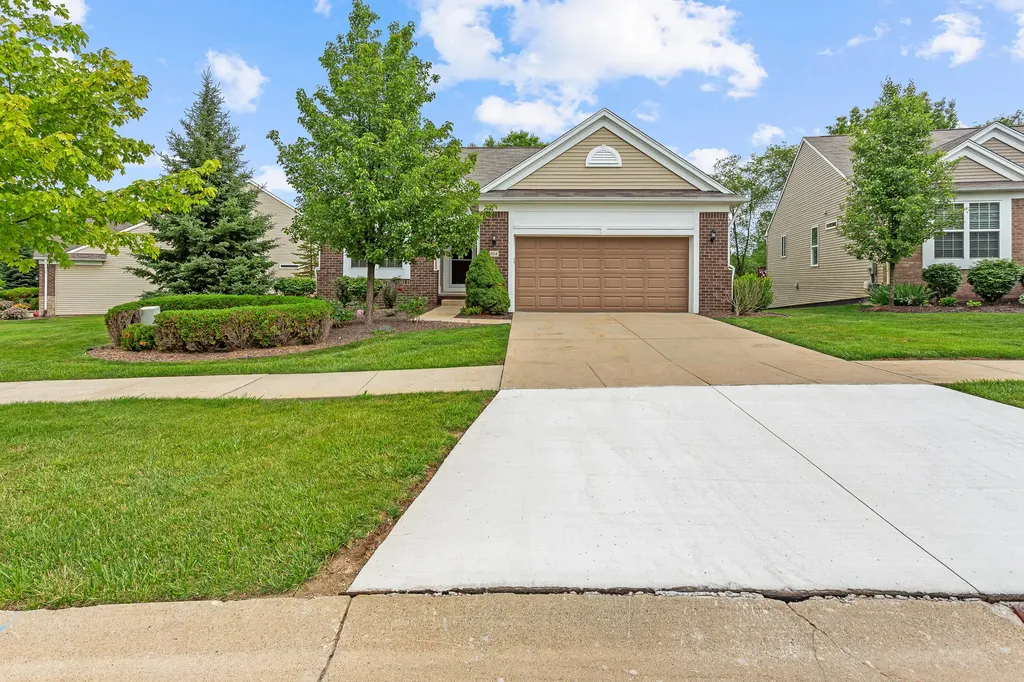 554 Glacier Lane Oceola Township MI 48843