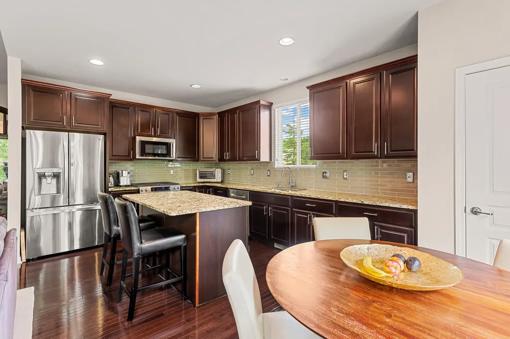 554 Glacier Lane Oceola Township MI 48843