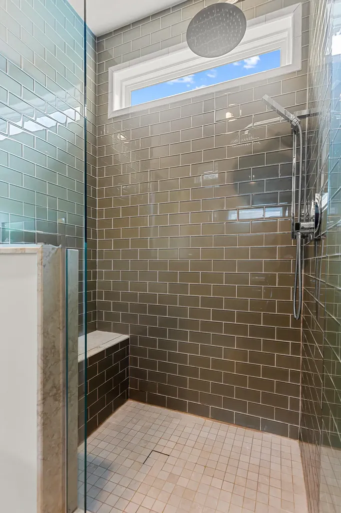 554 Glacier Lane Oceola Township MI 48843